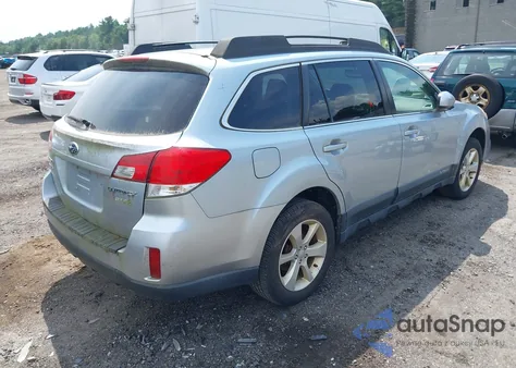 2013 Subaru Outback 2.5I Premium z USA, uszkodzony, nr VIN 4S4BRBGC0D3257363